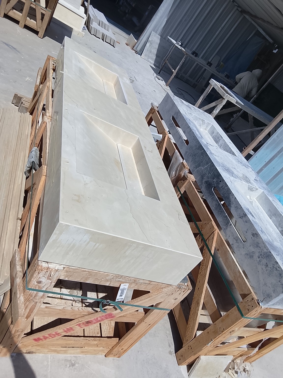 Vasque blanche — fabrication atelier
